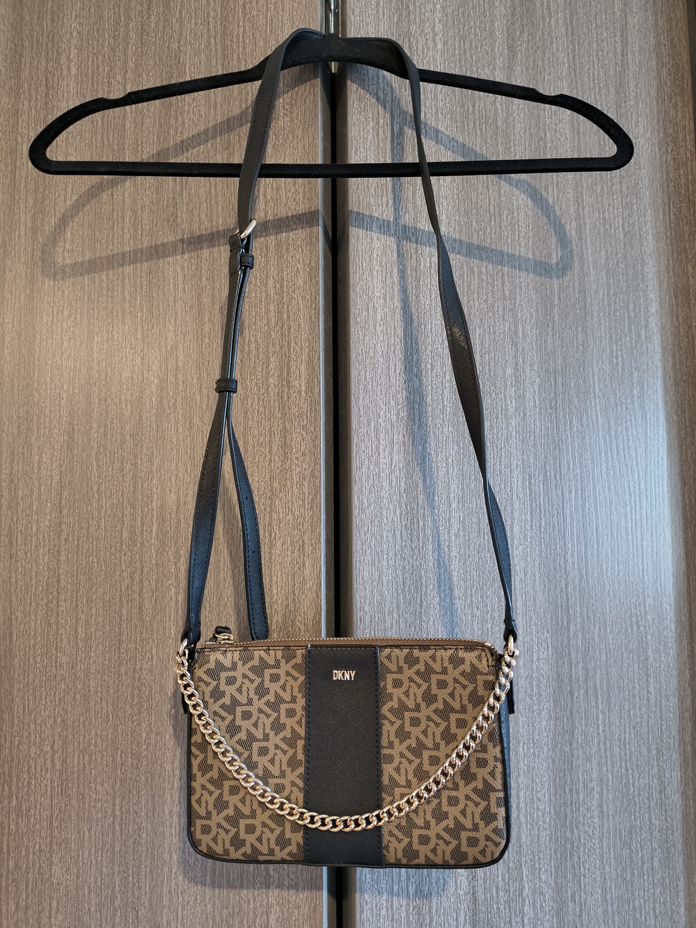 DKNY Brown Black Logo Crossbody Bag With Gold Chain And Adjustable Strap